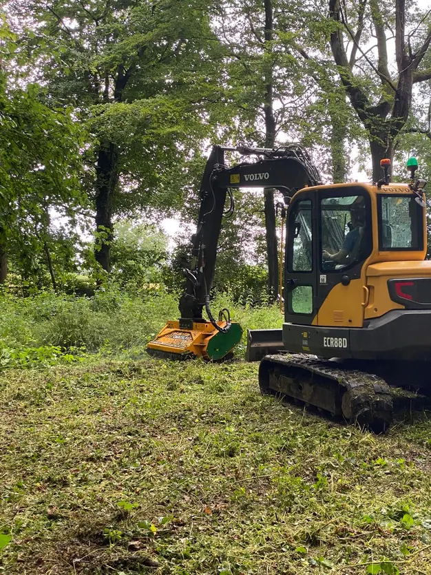 Mulching & Stump Grinding 14
